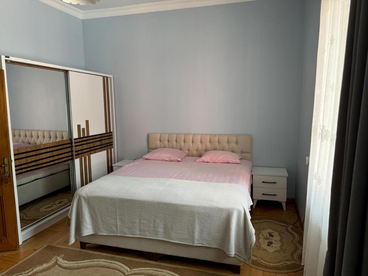 Twins Hotel โกนิโอ ภายนอก รูปภาพ